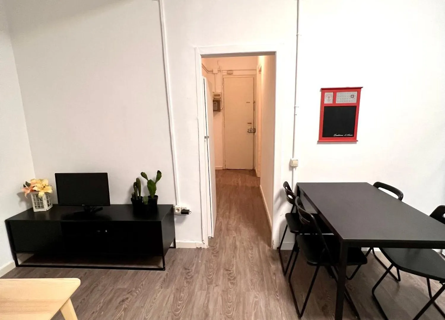 Appartamento Poble Sec. Excelente Ubicacion Cerca De La Playa Y De Las Ramblas Barcellona